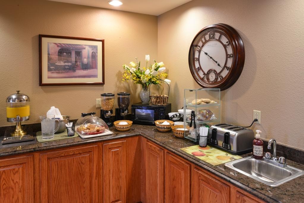 Country Hearth Inn & Suites Edwardsville Udogodnienia zdjęcie